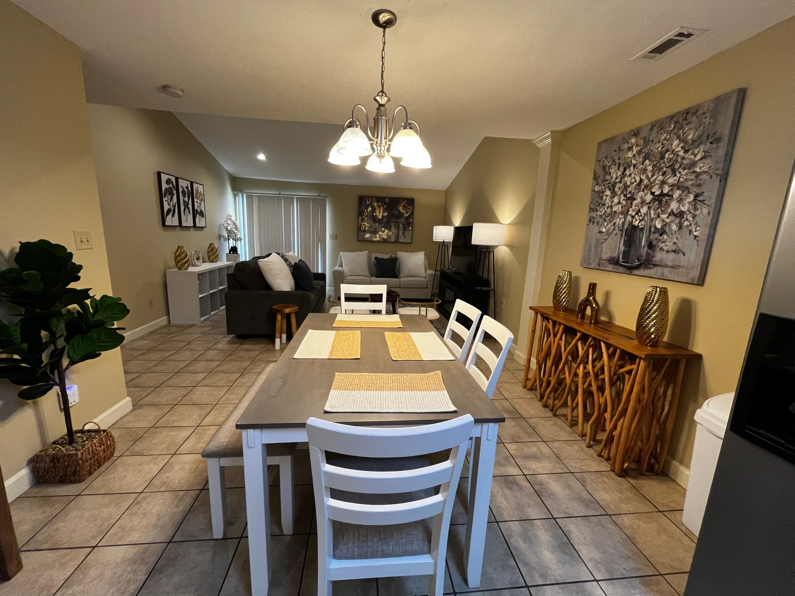 Valdosta Group Stay • 3BR • 4 Beds • Near VSU