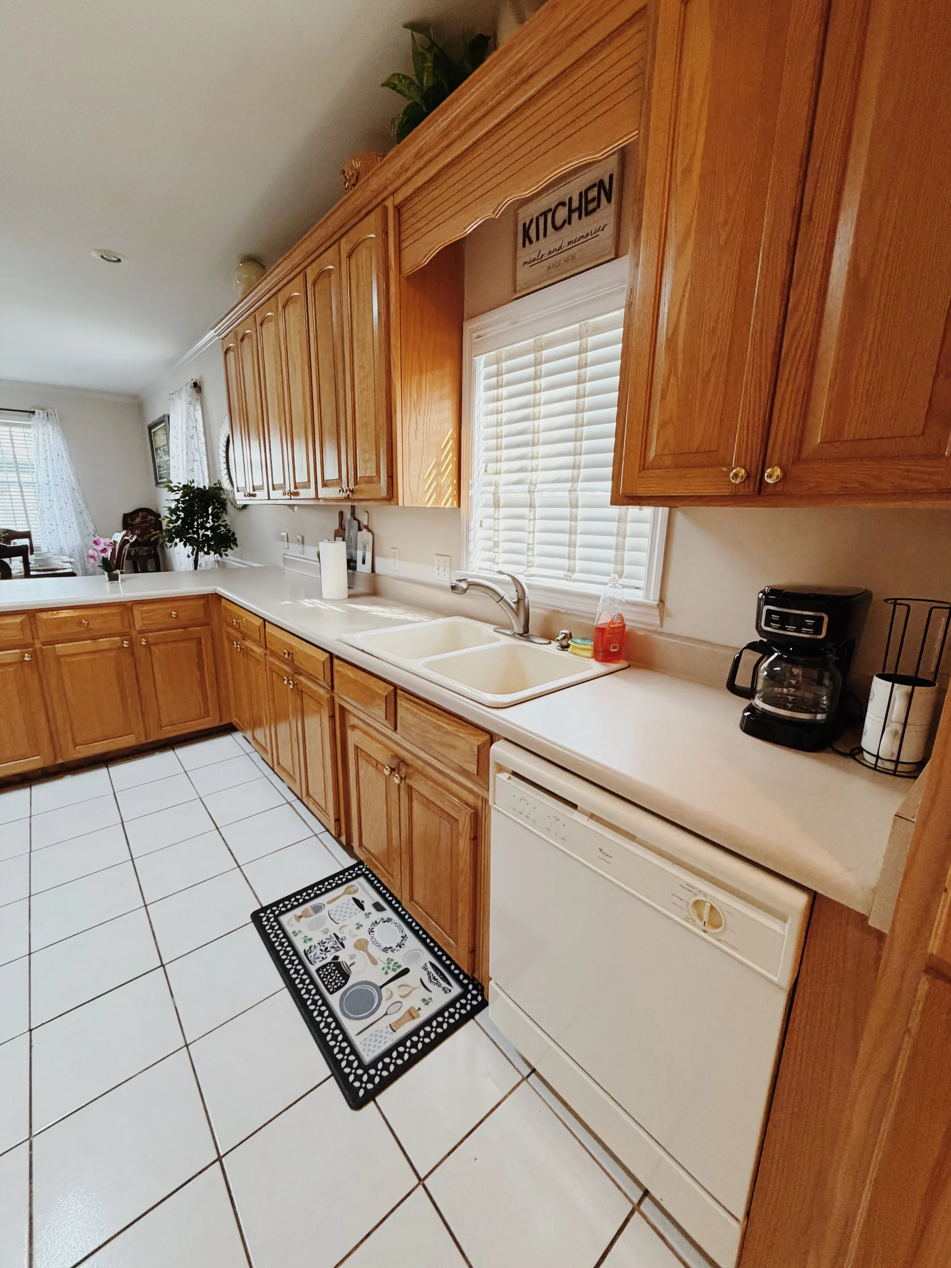 Spacious 3BR Home Big Kitchen • Safe Neighborhood