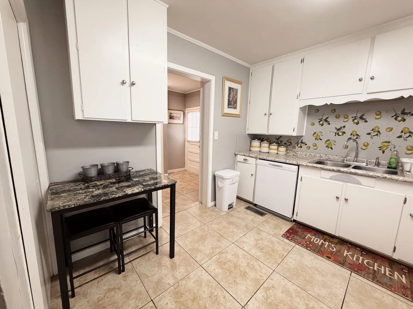 Spacious 3BR • 3Q Beds • 2 Futon Near VSU & SGMC