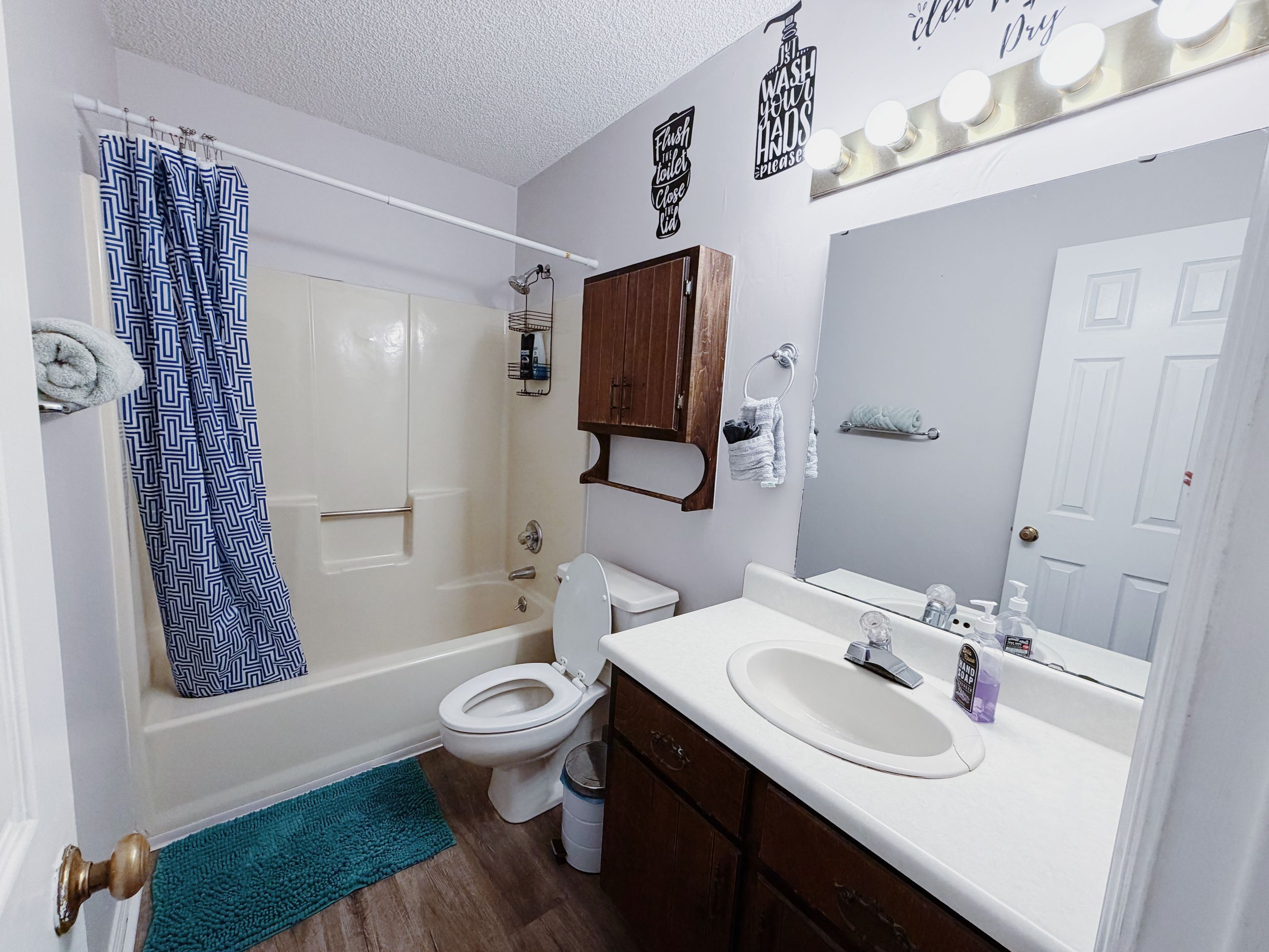Spacious 3BR Retreat • Near VSU, SGMC & Moody