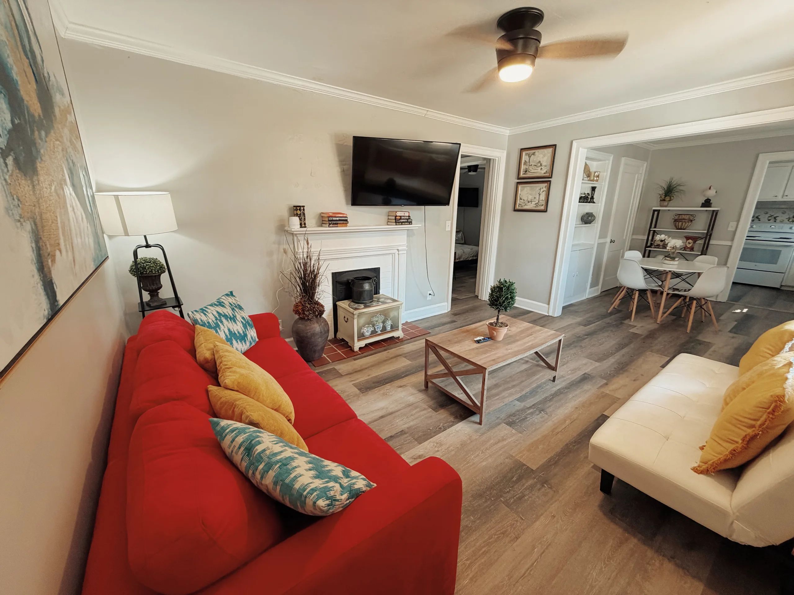 Prime Location Gem 2BR Duplex Near Valdosta's Best