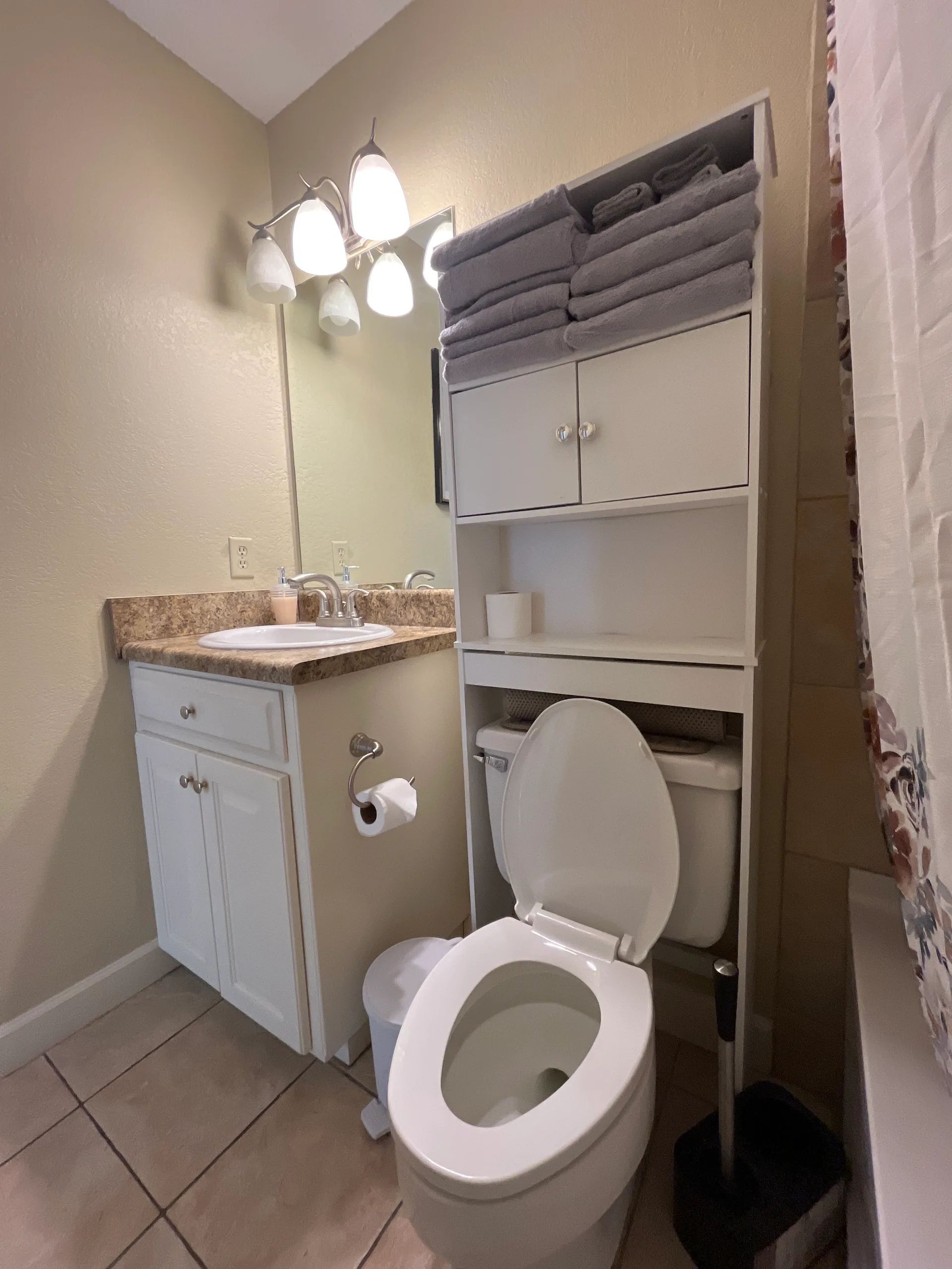 Valdosta Spacious 3BR Retreat • Near VSU & Moody