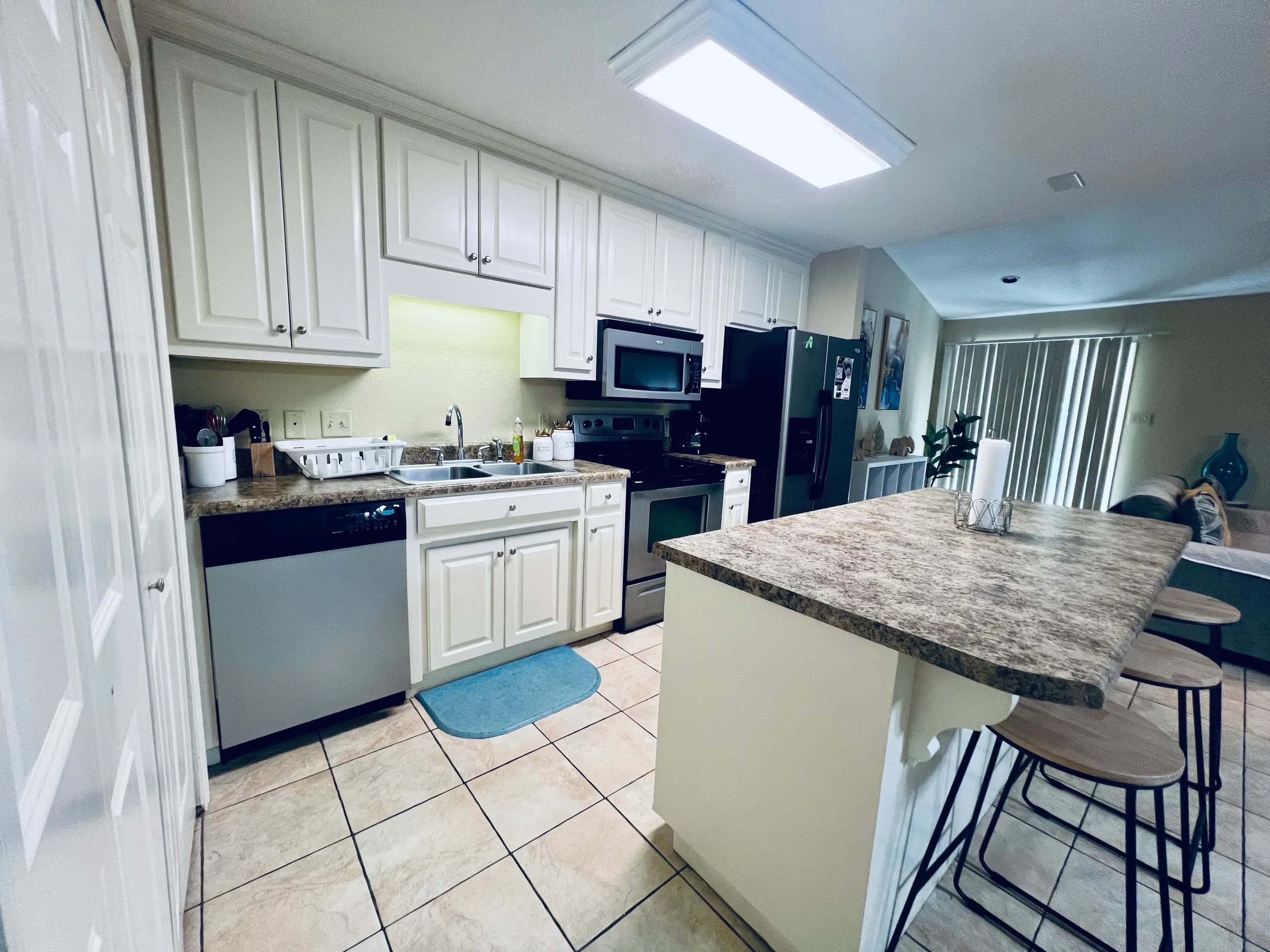 Valdosta Spacious 3BR Retreat • Near VSU & Moody
