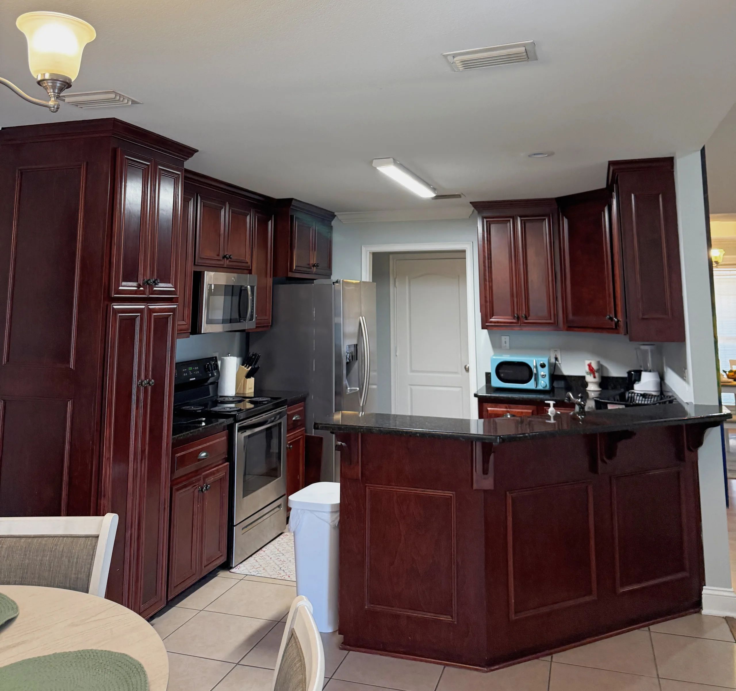 Valdosta 4BR Retreat | Wi-Fi, Backyard, 9 Beds