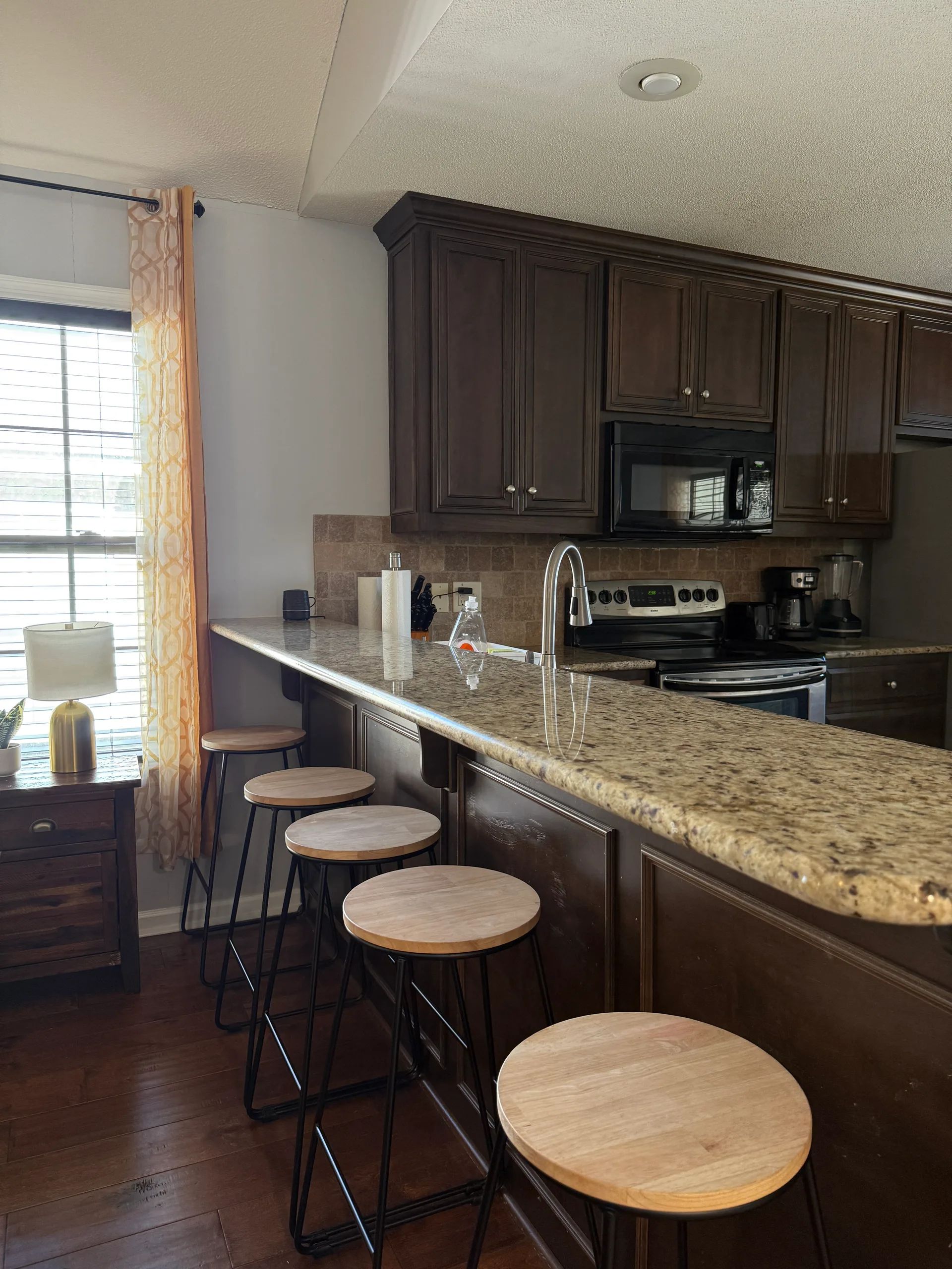 Valdosta 3BR • 5 Beds • Near VSU, SGMC & Moody