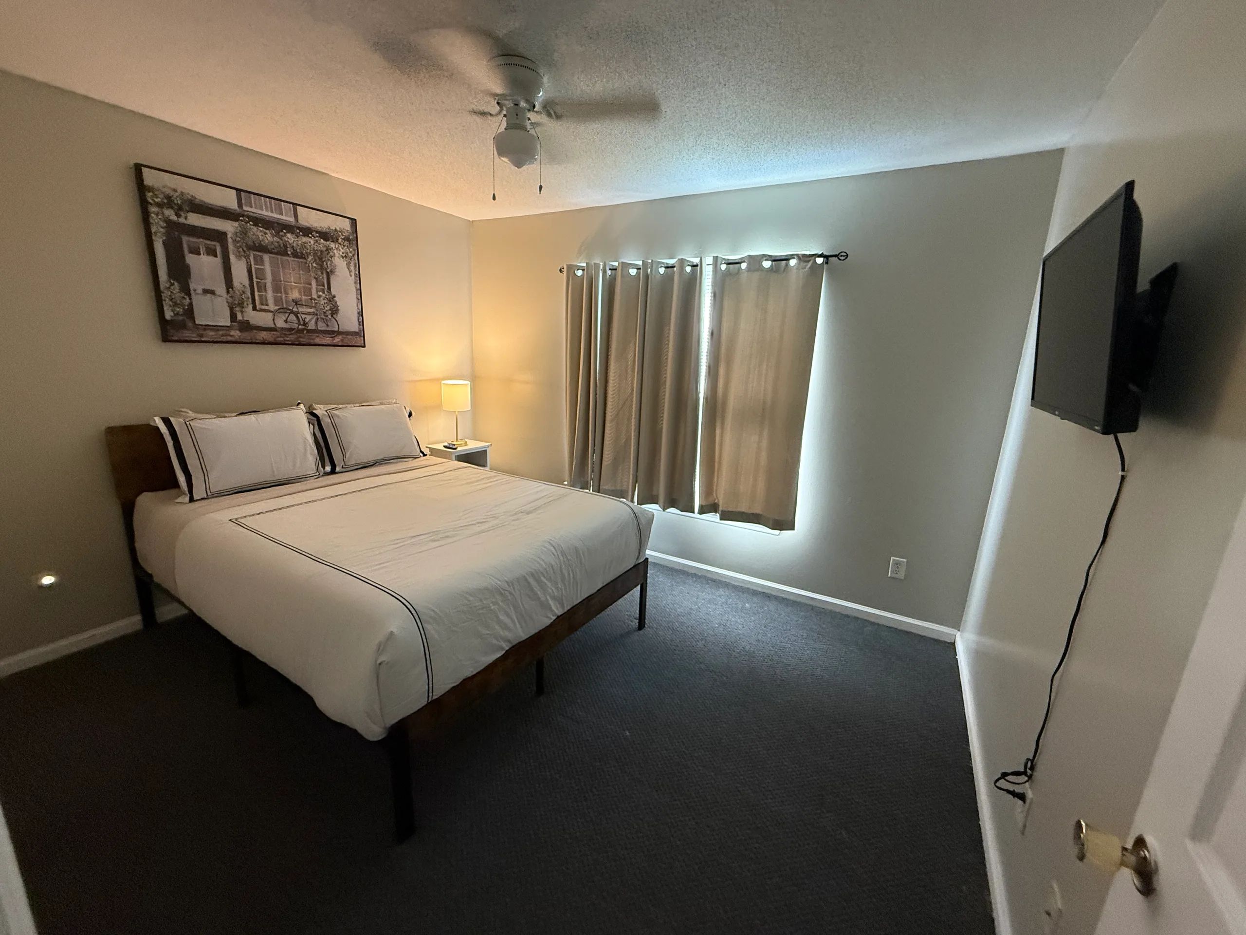 Spacious Family Home – Sleeps 10, Near VSU & Moody