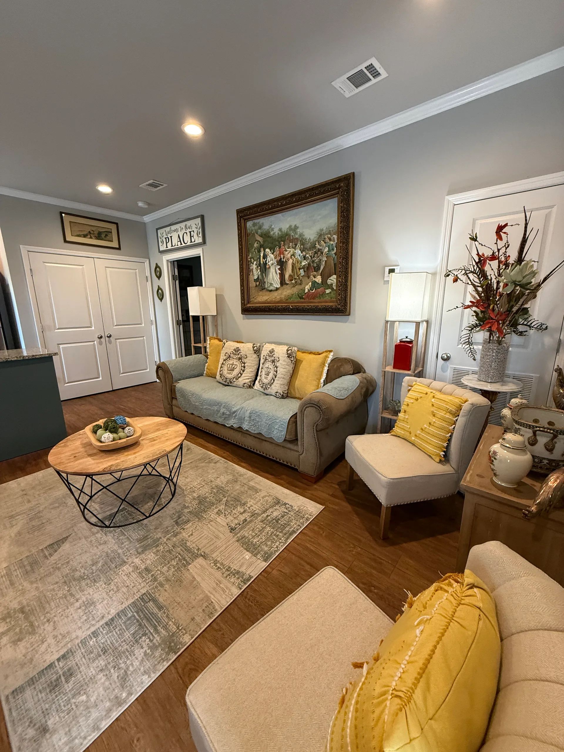 Stylish 1BR • 2 Beds • Near VSU/SGMC Wild Adveture