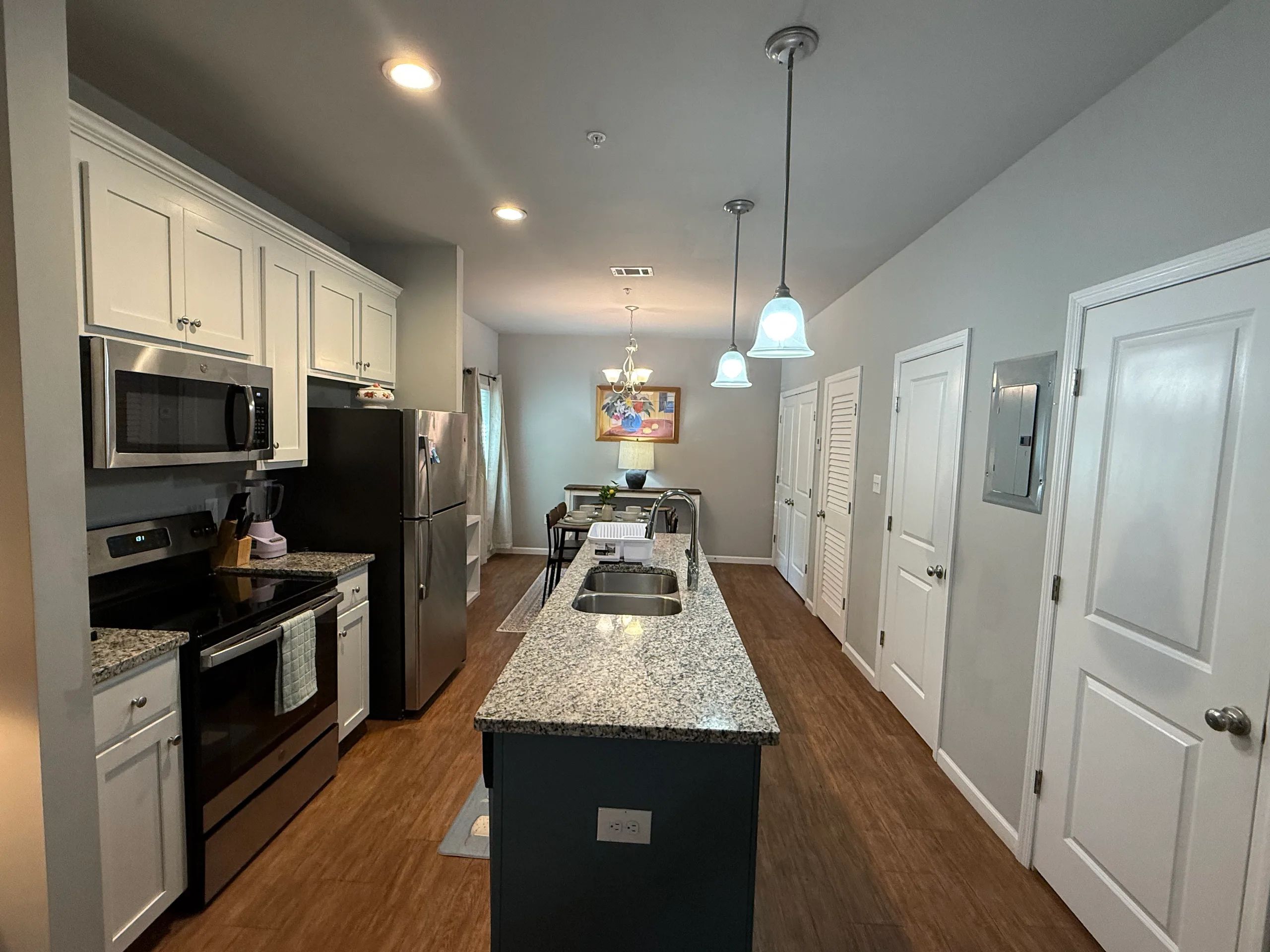 2BR 2.5 Bath Townhome • Near VSU, SGMC & Moody