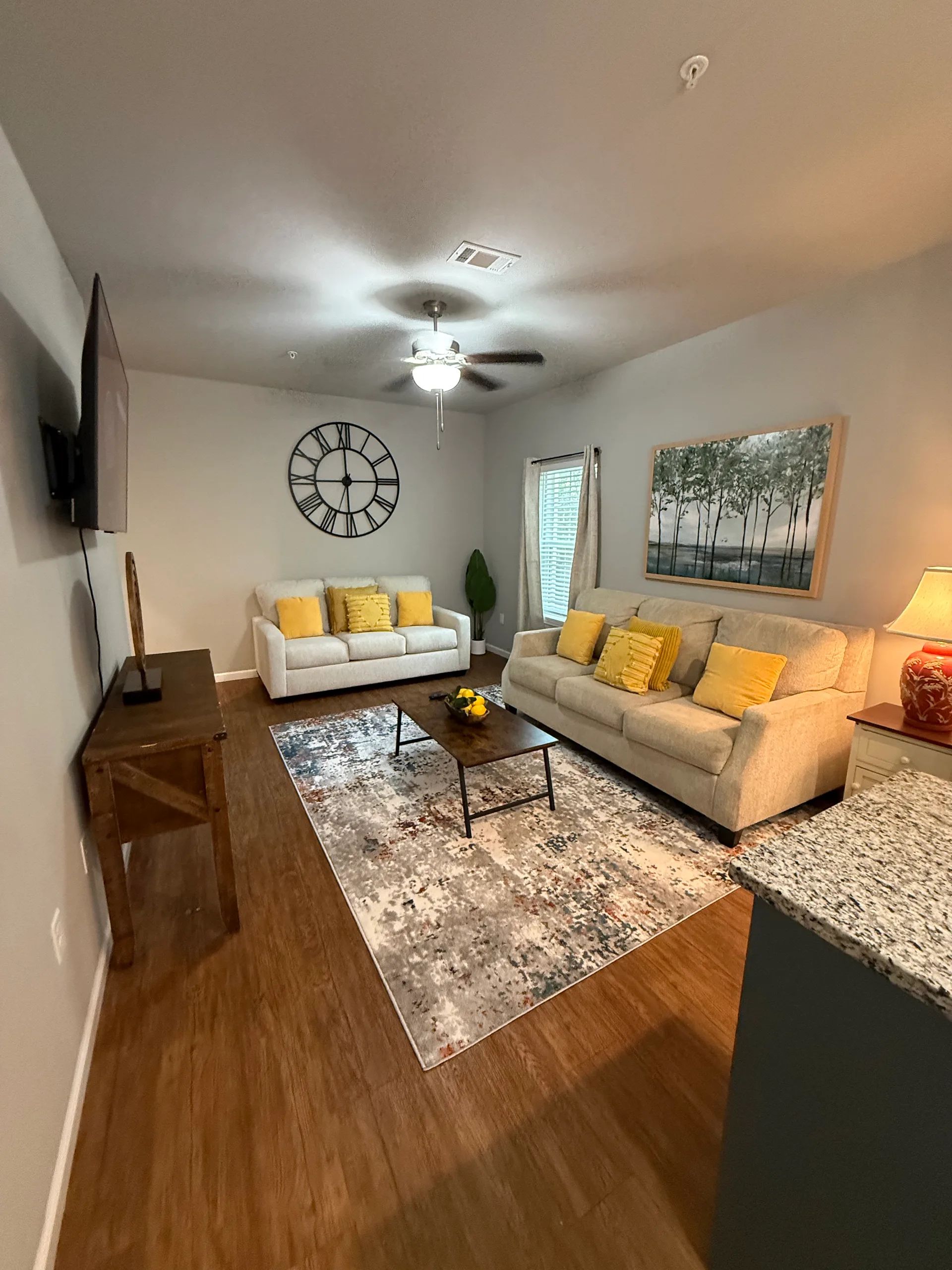 2BR 2.5 Bath Townhome • Near VSU, SGMC & Moody