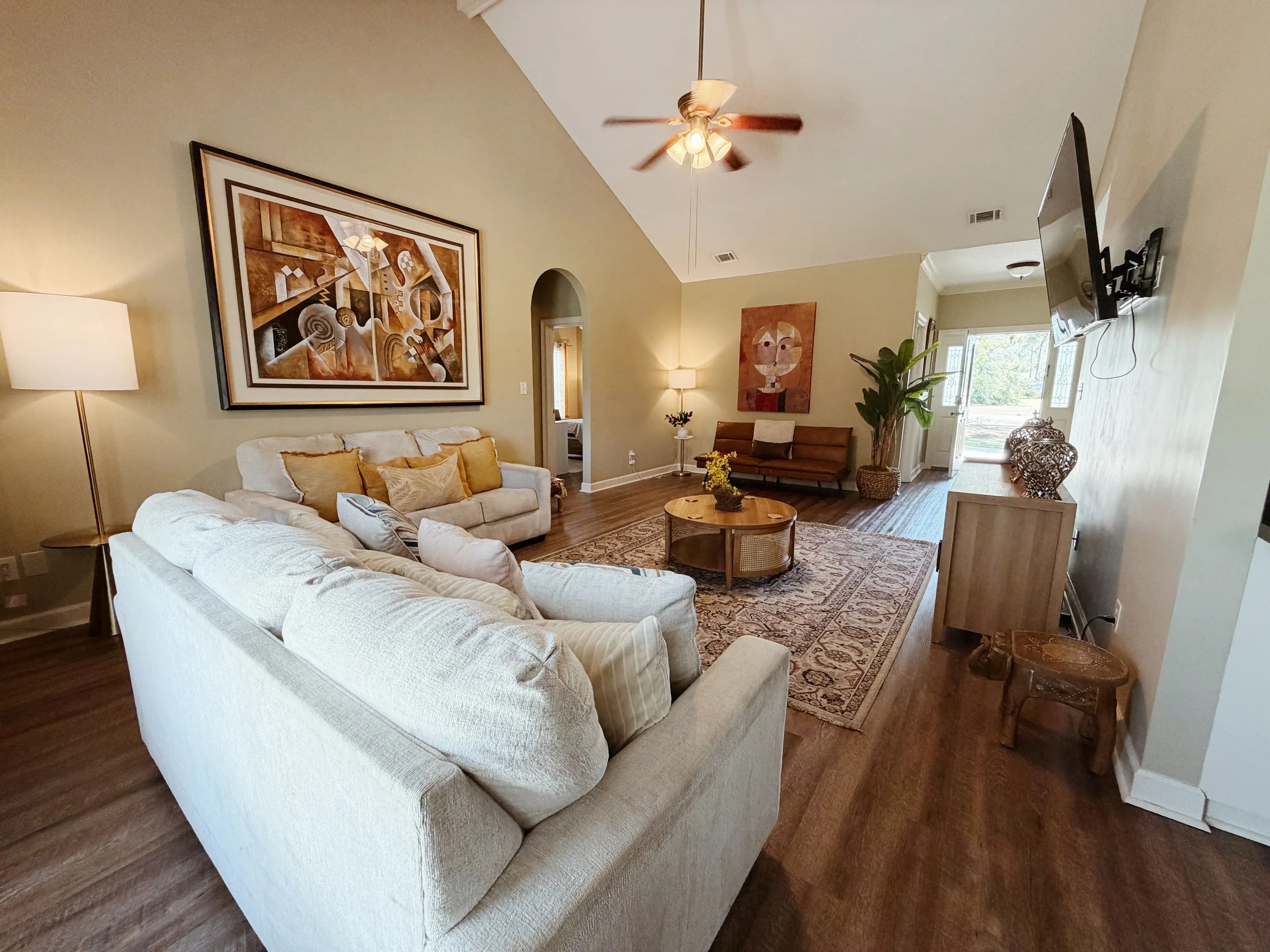 Spacious Lake Park Home • Quiet Area • Near I-75