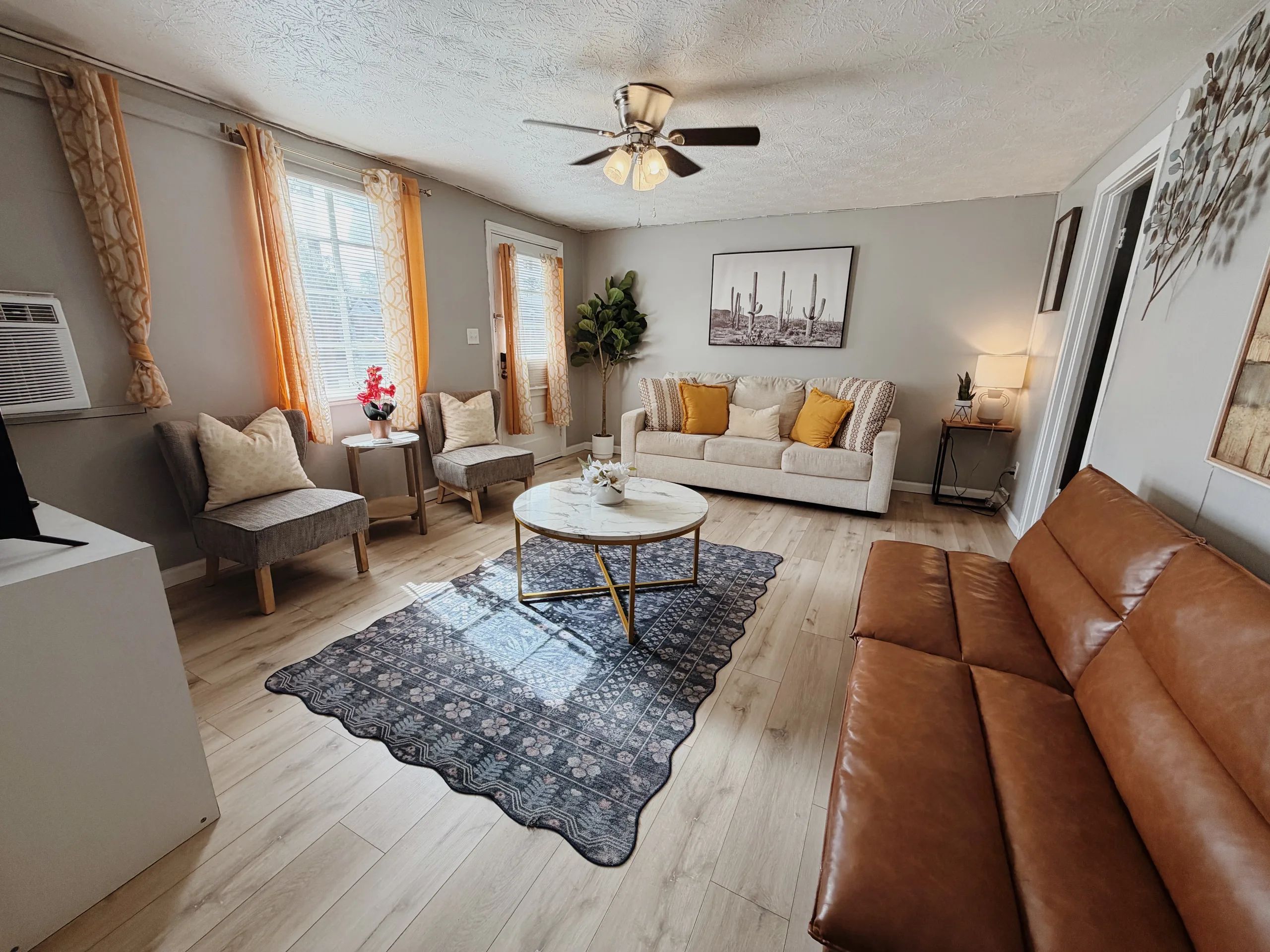 Historic 1BR Apt Near VSU, SGMC & Moody AFB