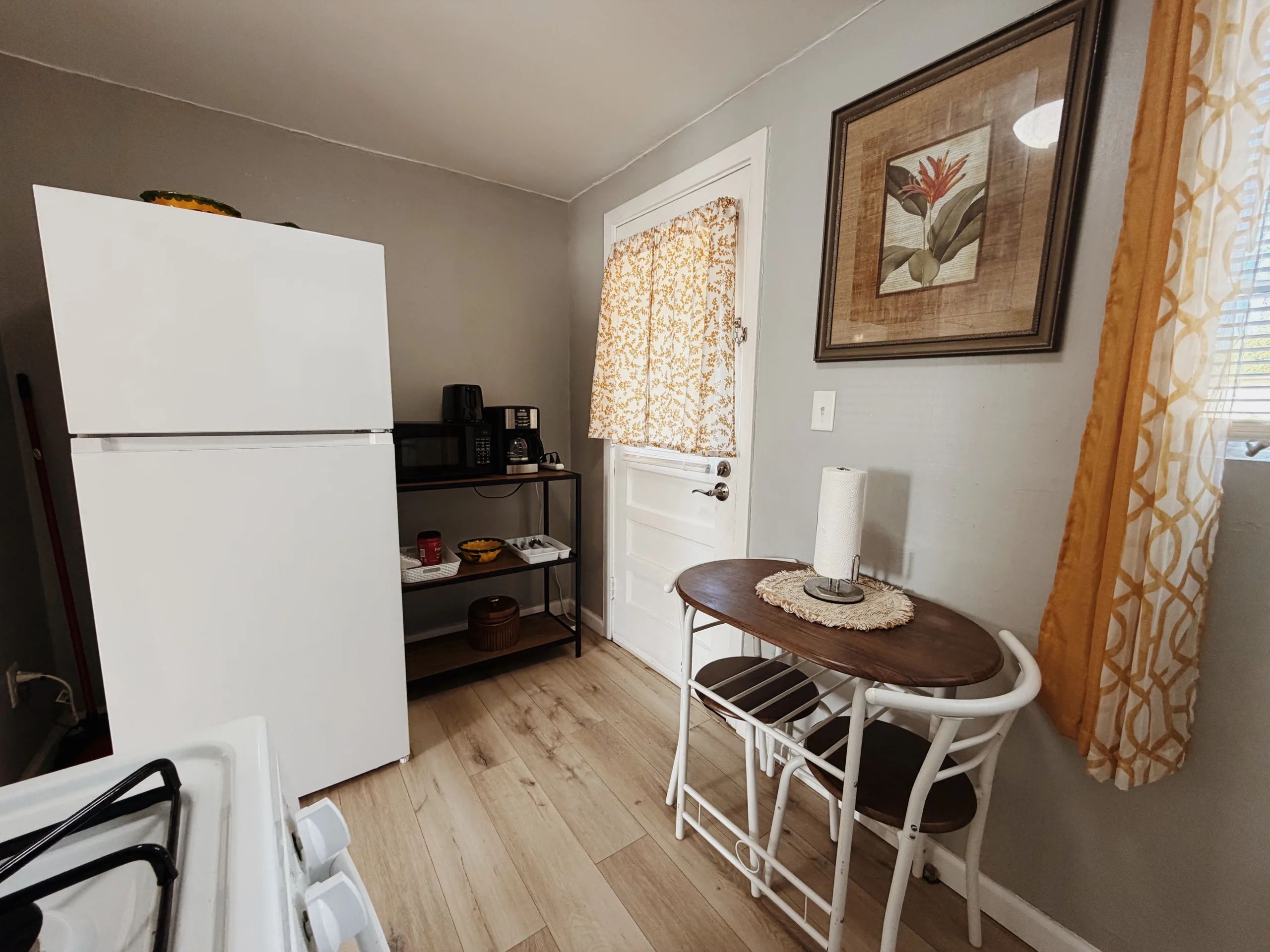 Historic 1BR Apt Near VSU, SGMC & Moody AFB