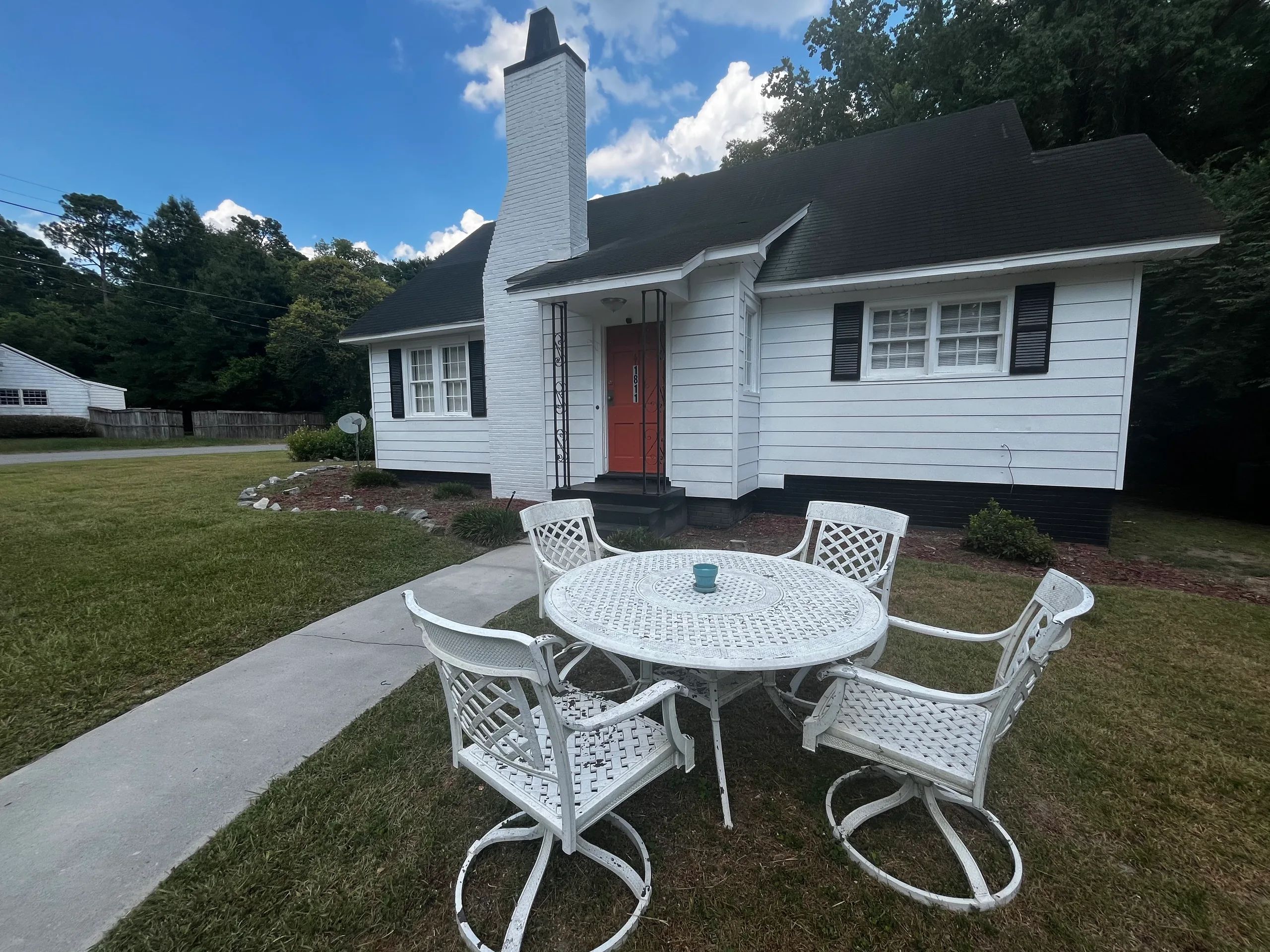 Spacious 4BR • 8 Beds • Perfect for Groups