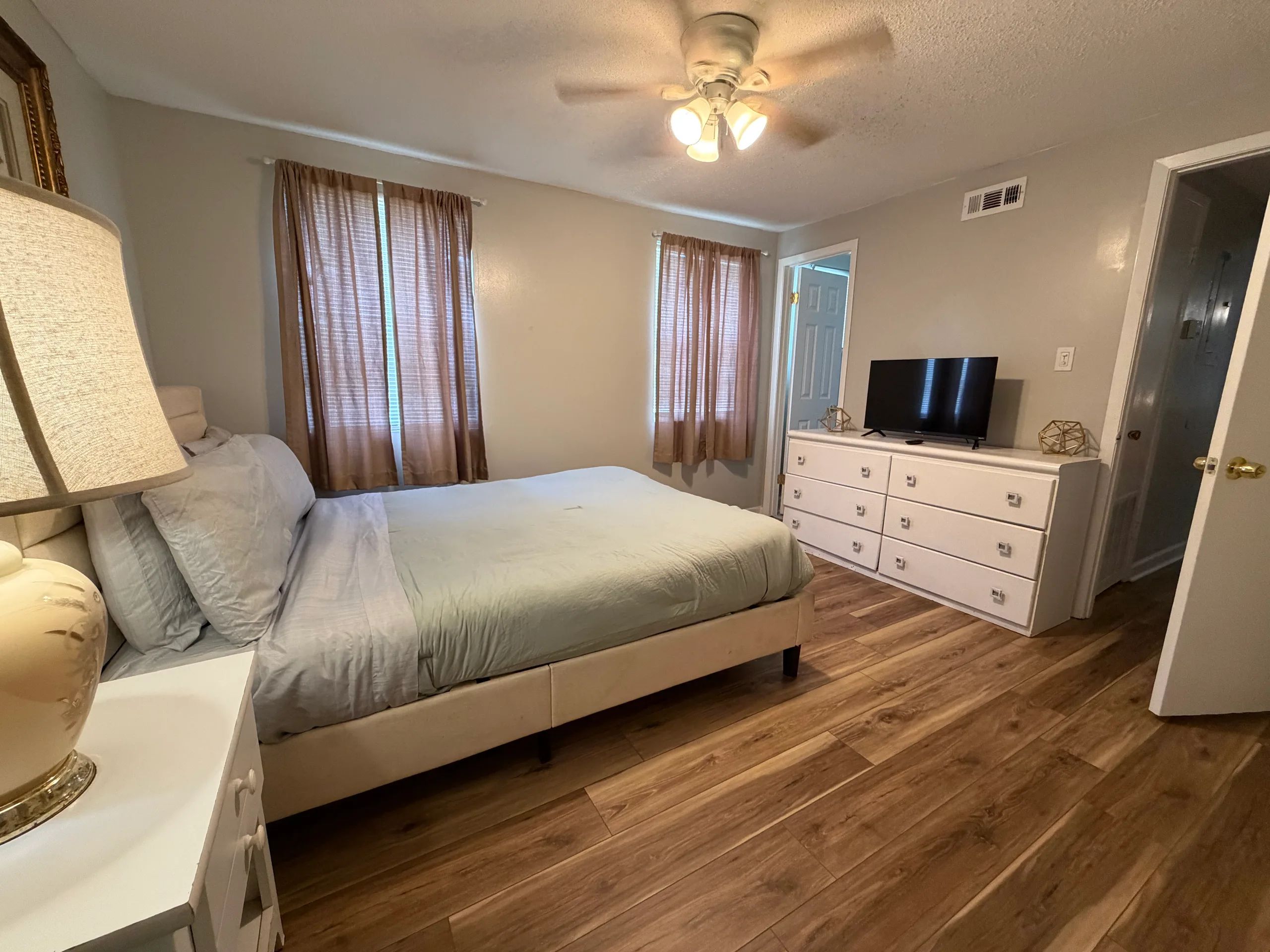 Remodeled Gem | 2BR Near SGMC & VSU