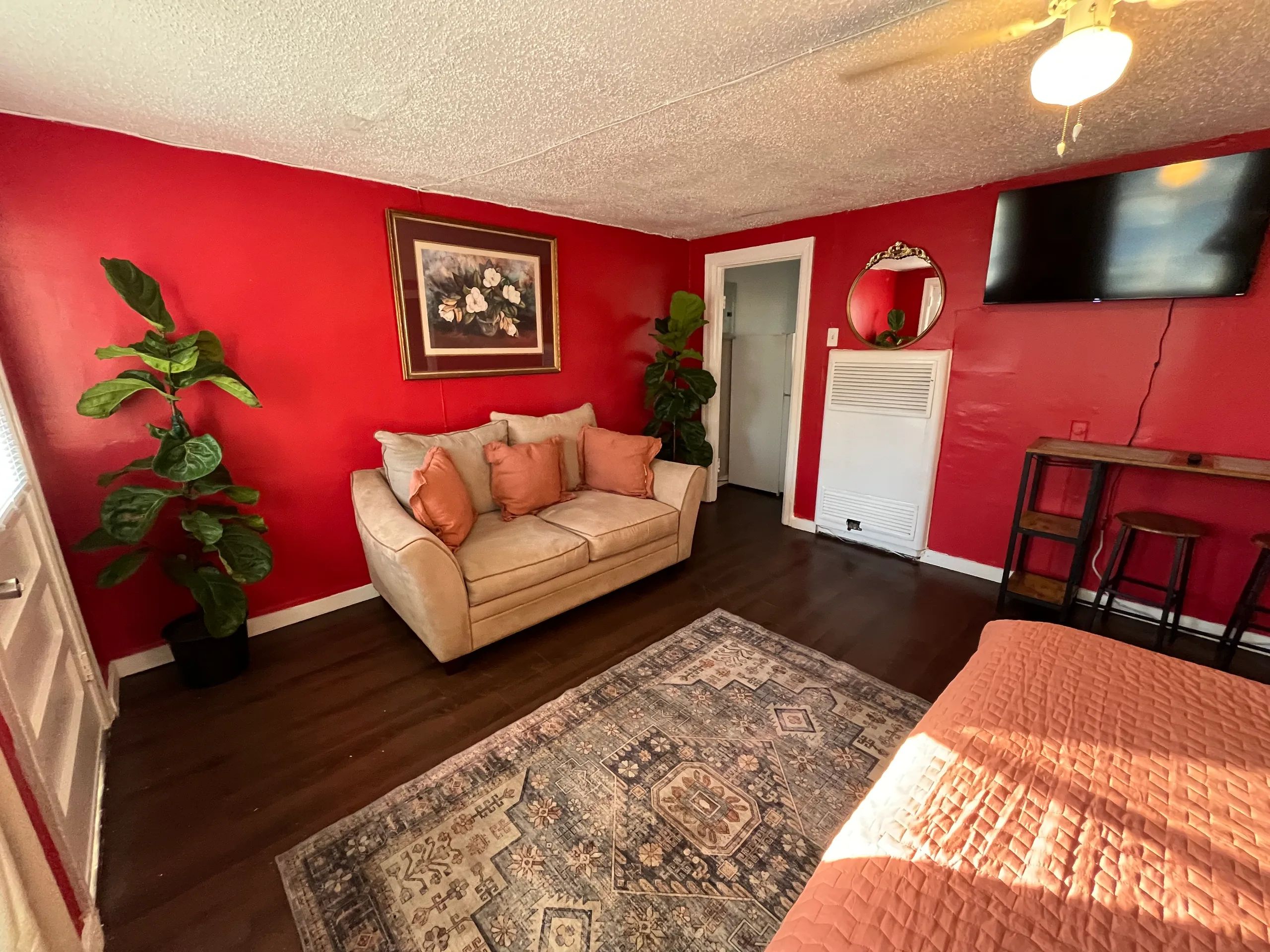 Pet & Smoke Friendly | Near SGMC, VSU & Moody