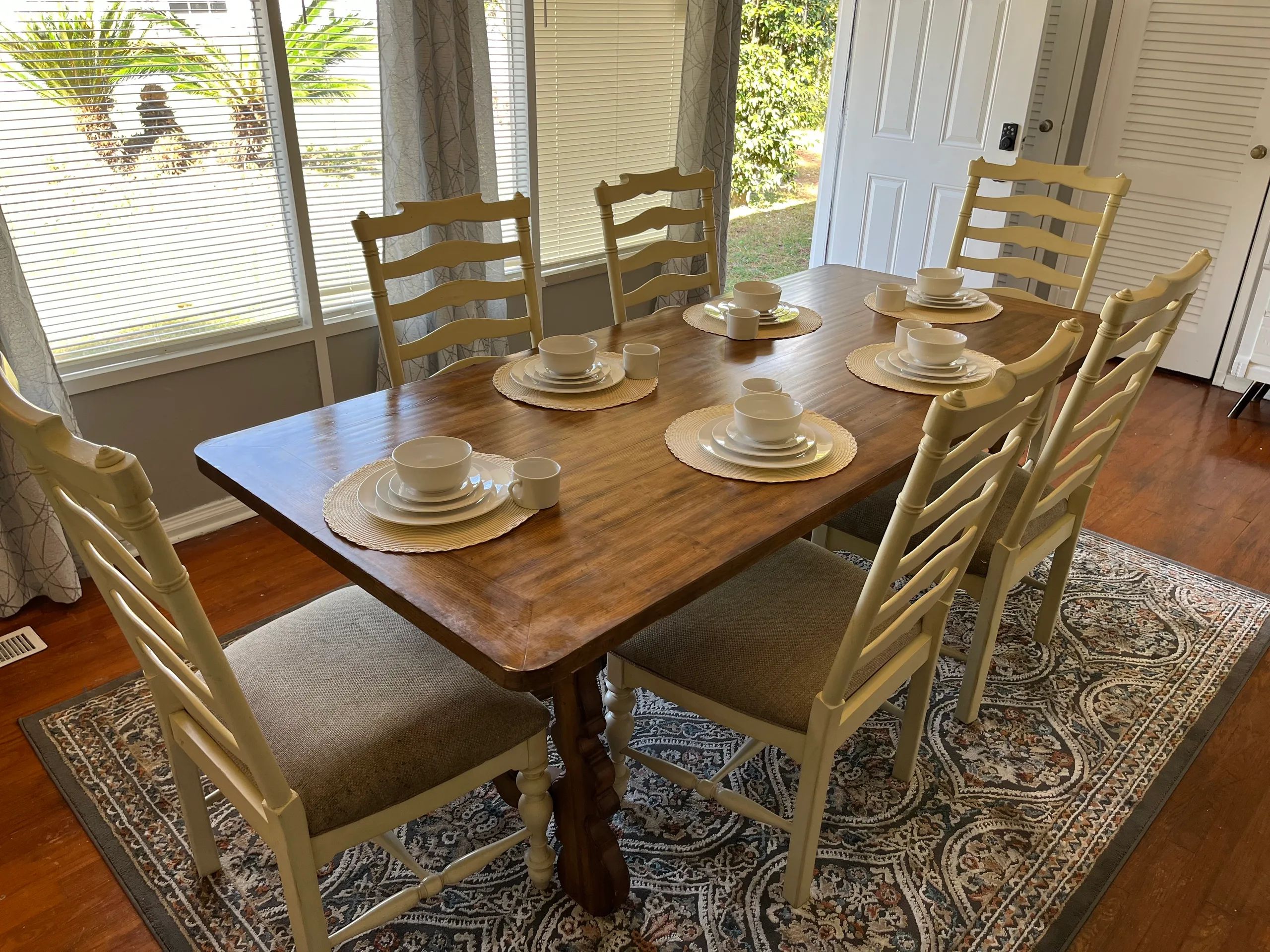 3BR • 5 Beds • Groups • Ask for Last-Minute Deal!