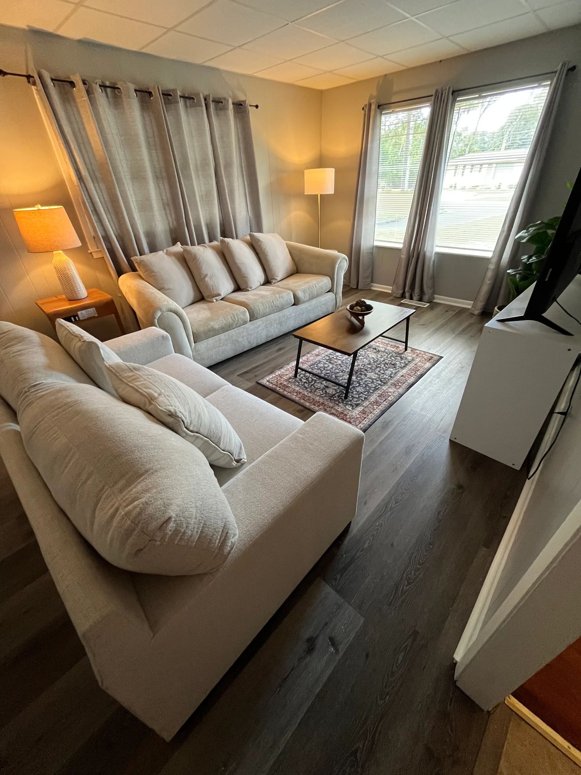 3BR • 5 Beds • Groups • Ask for Last-Minute Deal!