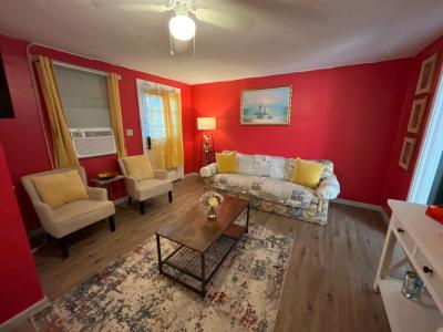 Cozy Studio | Near VSU, SGMC & Moody AFB