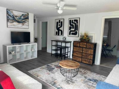 Convenient 1BR | Queen + Sofa Bed, Walk to VSU