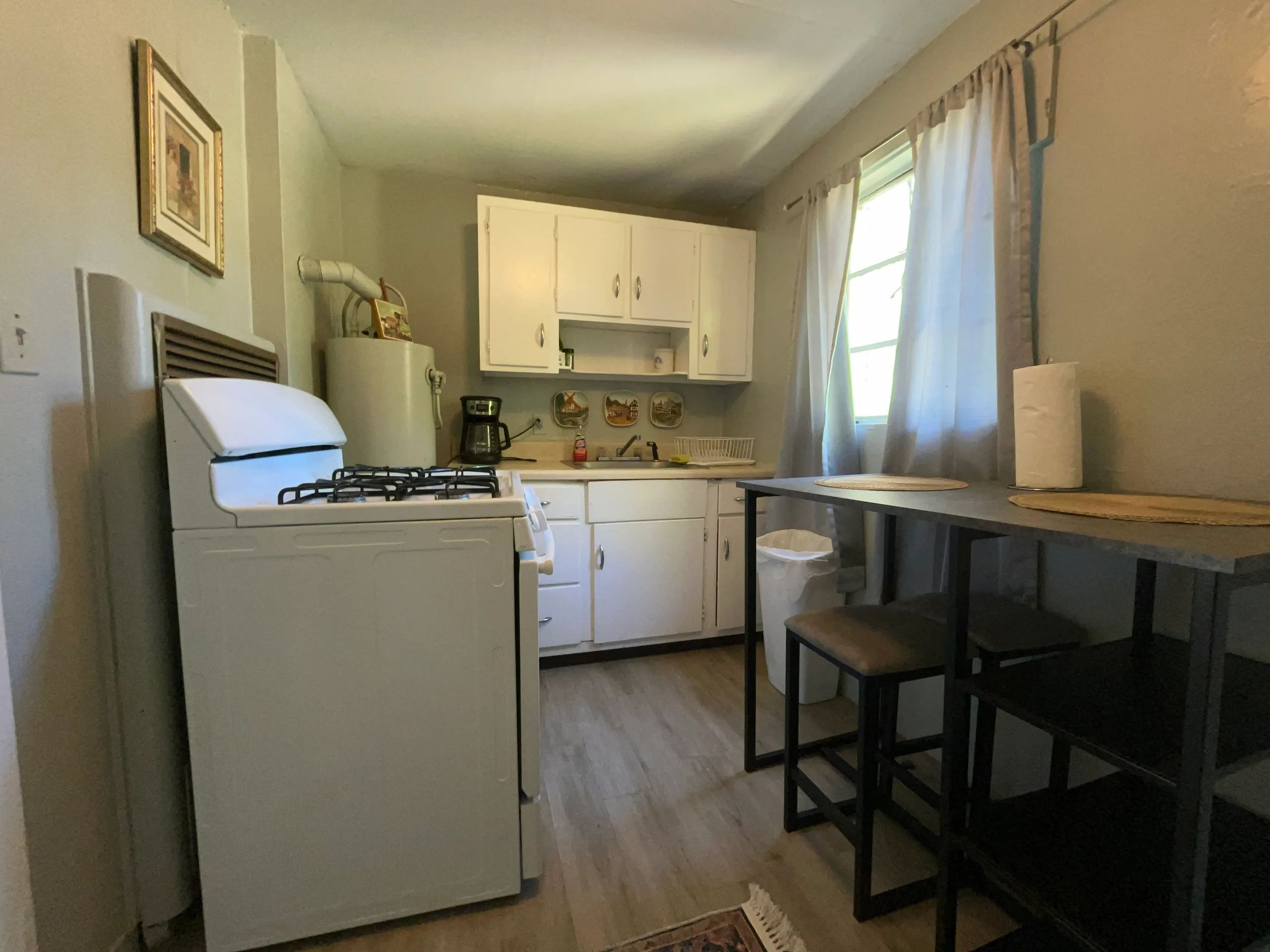 Comfy 1BR Apartment | Queen & Sofa Bed Near VSU