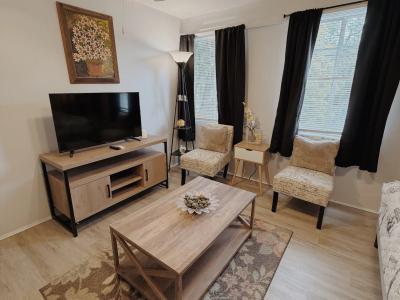 Cozy Studio w/ Kitchenette – Close to VSU & I-75